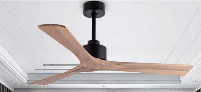 E1023 — Wood blade fan